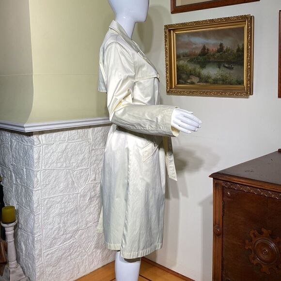 Nuage Ivory White Satin Classic Belted Trench Coat - Picture 4 of 13